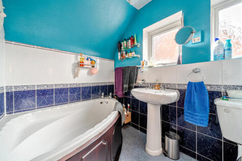 1384957-9-692845d...