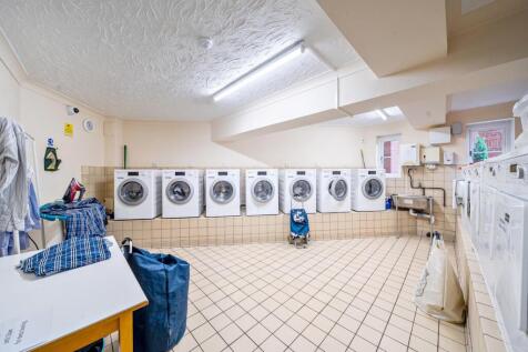 1371589-18-68f76d...