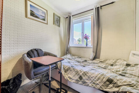 1371607-6-68fb961...