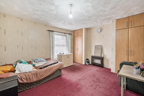 1375098-2-690cae1...