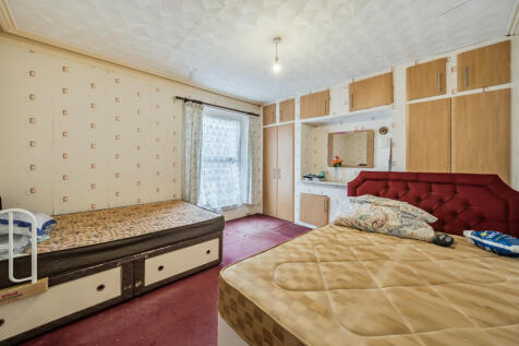 1375098-10-690caf...