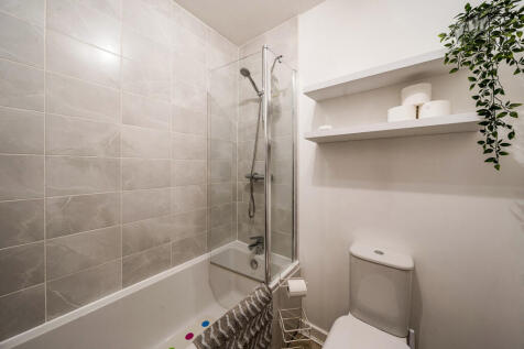 1377012-22-691225...