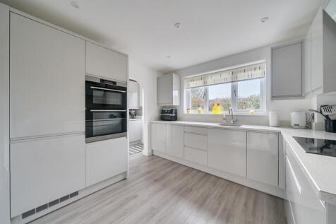 1380728-11-691338...