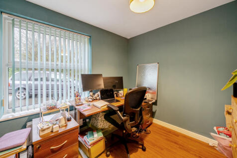 1374512-23-69172e...