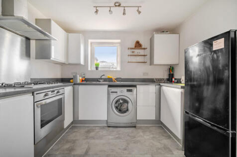 1382671-6-691d9b4...