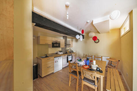 4-6821d46e807f5-1...