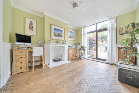 1361586-9-68dd4e1...