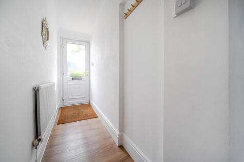 1368881-9-68f0c0e...