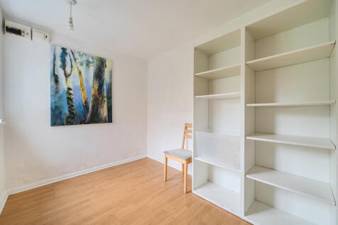 1370017-9-68f8f75...