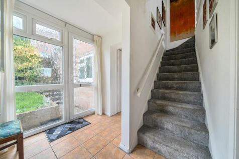 1370017-10-68f8f7...