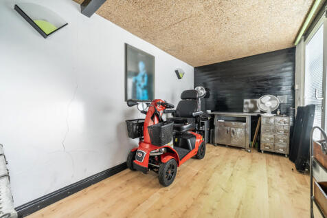 1370059-17-6900ca...