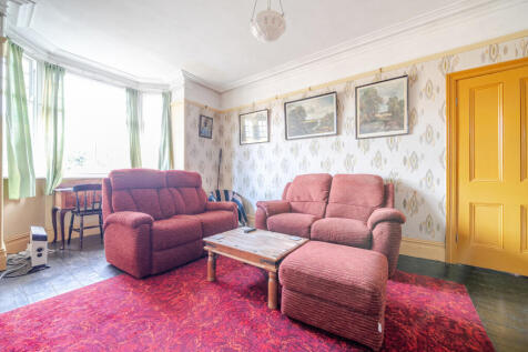 1372392-1-68f8dec...