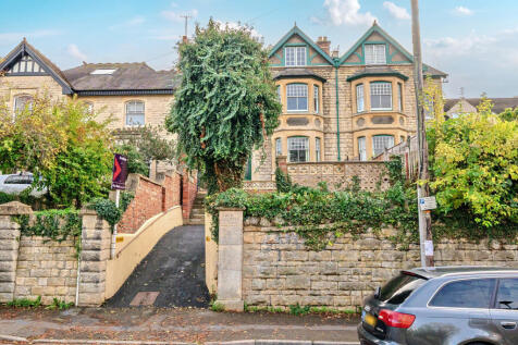 1372392-4-68f8c4b...