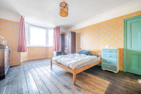 1372392-16-68f8dc...