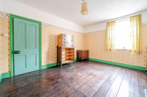 1372392-10-68f8de...