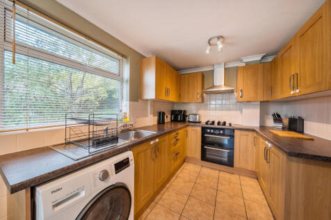 1376853-23-690dd1...