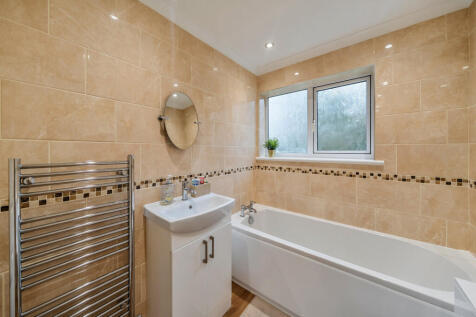 1376853-12-690dce...