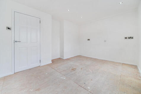 1374044-3-690c7dd...