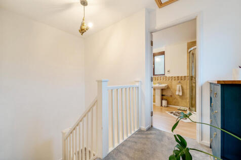 1376615-4-6911d66...