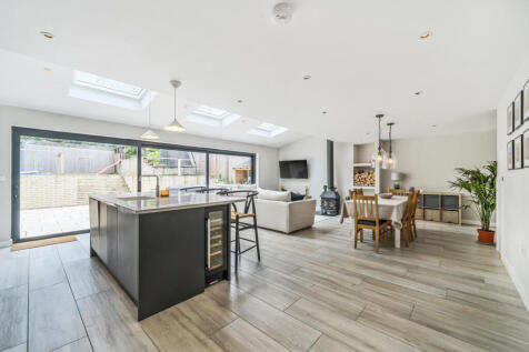 1327255-18-687e49...