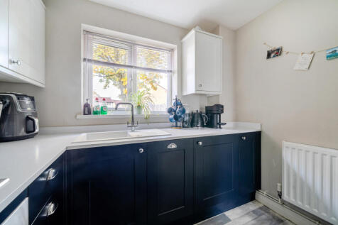 1375434-20-690c8a...