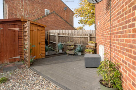 1375434-4-690c882...