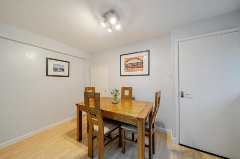 1386626-18-693ffb...