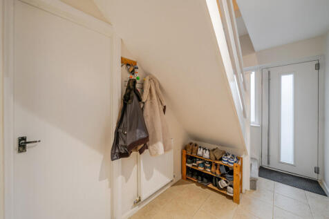 1386626-3-693ff85...