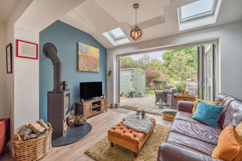 1358593-12-68d6ba...