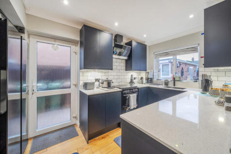 1371947-18-6908e6...