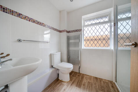 1385997-5-692854c...