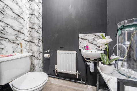 1384671-11-692dd4...