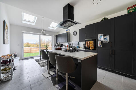 1365395-15-68e8d8...