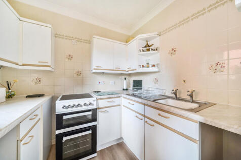 1368812-7-68f7938...