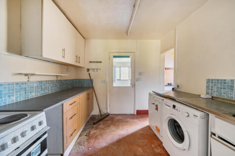 1375695-5-6909d5d...