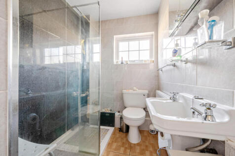 1377295-14-690dfb...