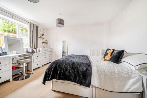 1384779-3-692463a...