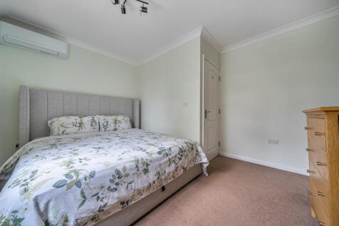 1383531-16-6925c6...