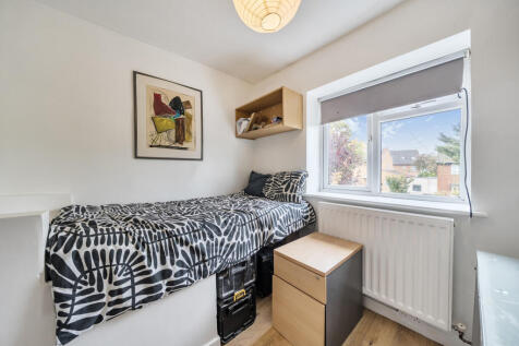 1369454-6-68f247e...