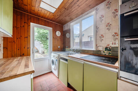 1372710-14-690b44...