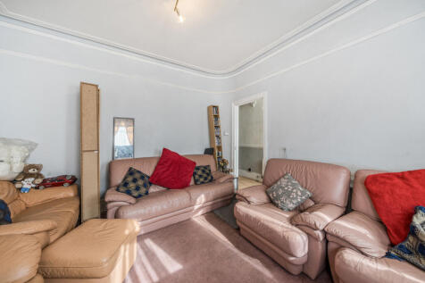 1363720-3-68e7aba...