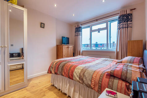 Double Bedroom 2