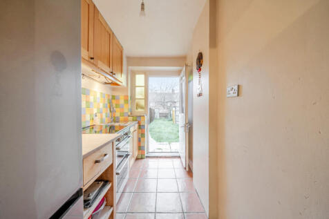 1382904-10-691d9a...