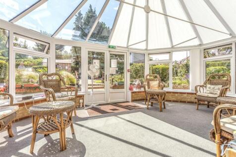 Residents Sun-Lounge