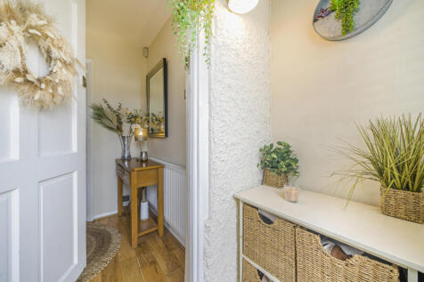 Porch/ Entrance