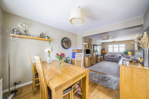 Dining / Lounge