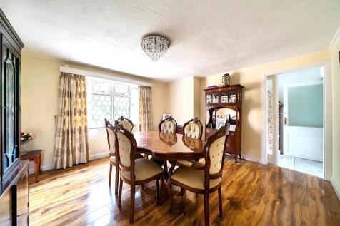 Dining Room/Bedroom