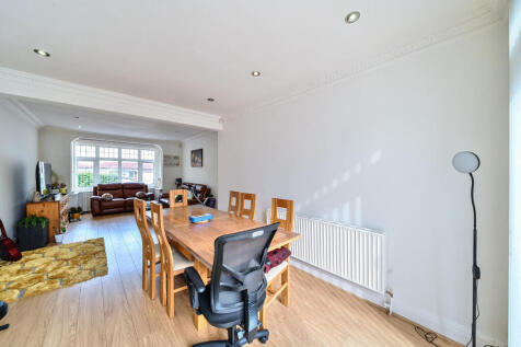 Living/Dining Room