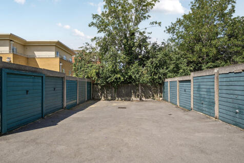 Garage En-Bloc