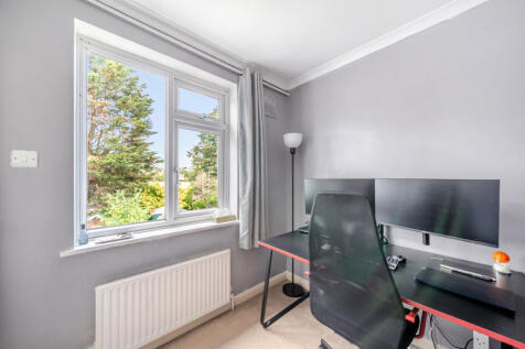 1334682-8-689de8d...